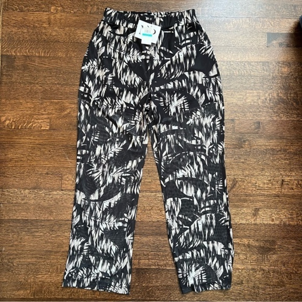 Nina Parker size 0X black gray palm print sheerish leg pants